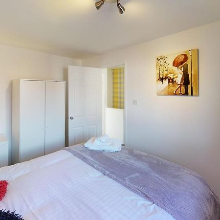 Marina House Apartment Kingston upon Hull Exterior photo