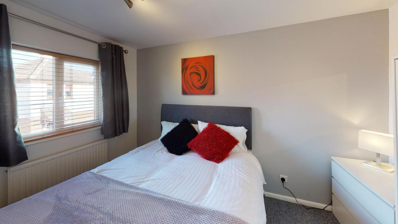 Marina House Apartment Kingston upon Hull Exterior photo