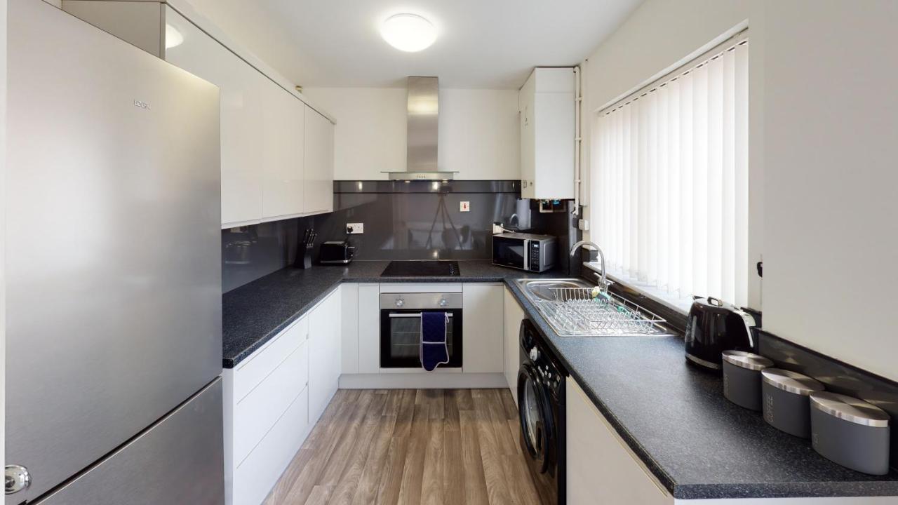 Marina House Apartment Kingston upon Hull Exterior photo